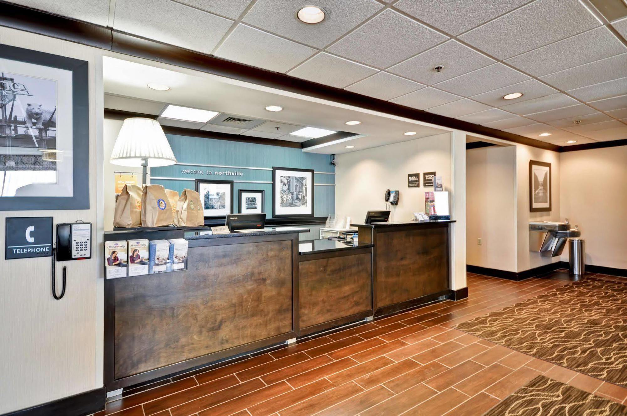 Hampton Inn Detroit Northville Exteriér fotografie
