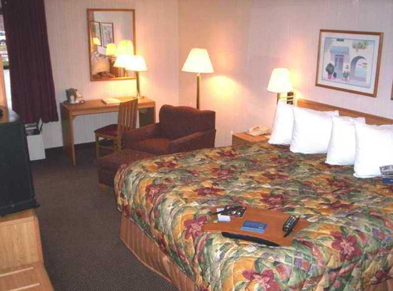 Hampton Inn Detroit Northville Pokoj fotografie